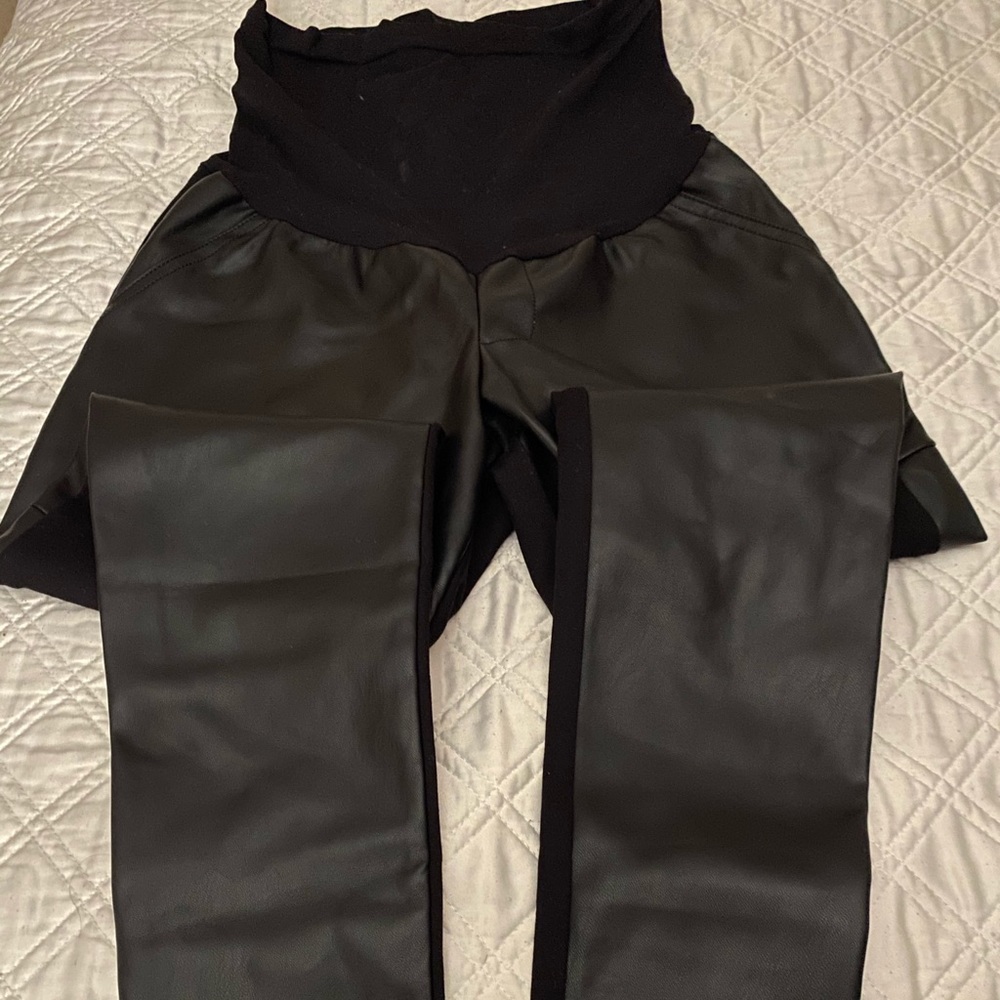 Maternity faux leather leggings.